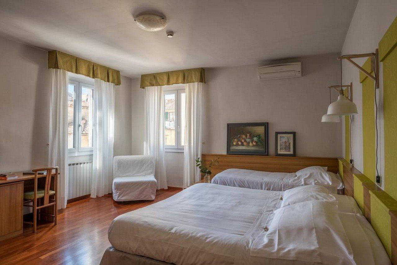 Hotel Colomba ฟลอเรนซ์ ภายนอก รูปภาพ