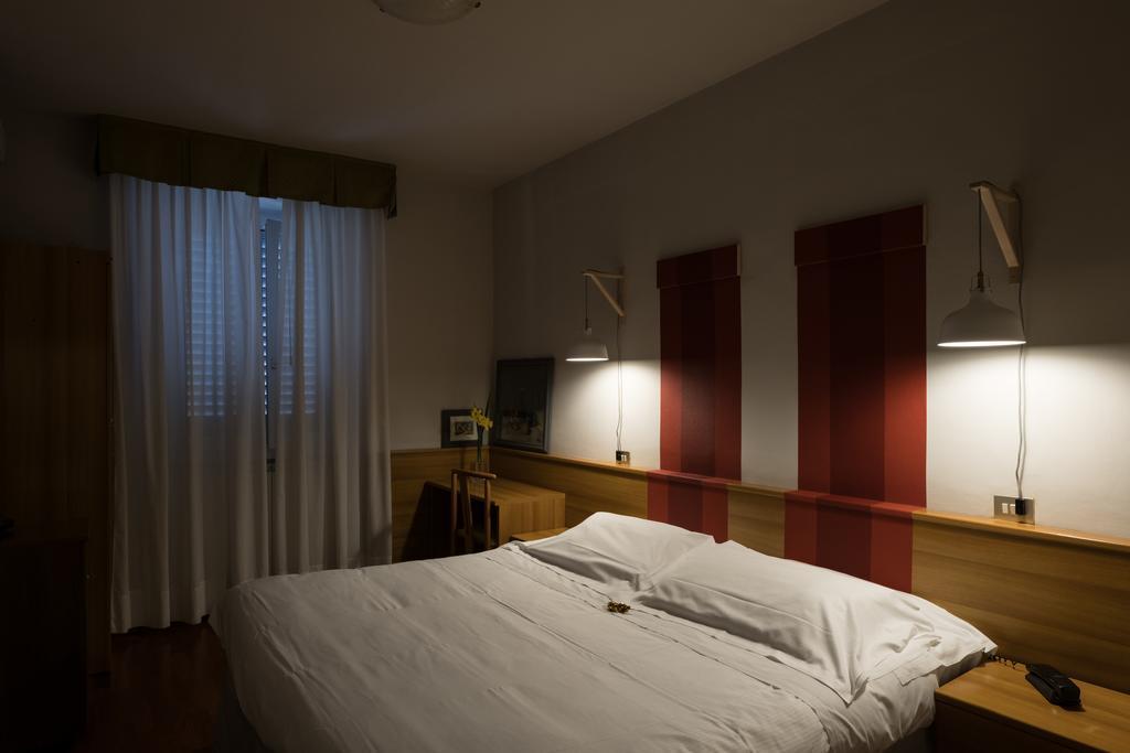 Hotel Colomba ฟลอเรนซ์ ภายนอก รูปภาพ