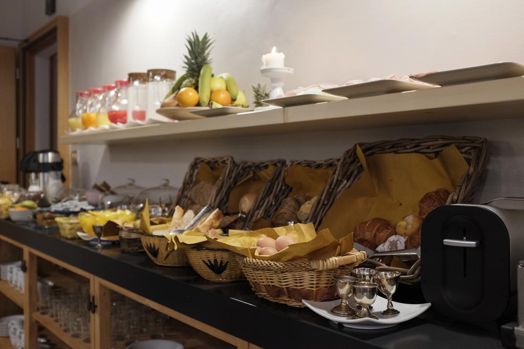 Hotel Colomba ฟลอเรนซ์ ภายนอก รูปภาพ