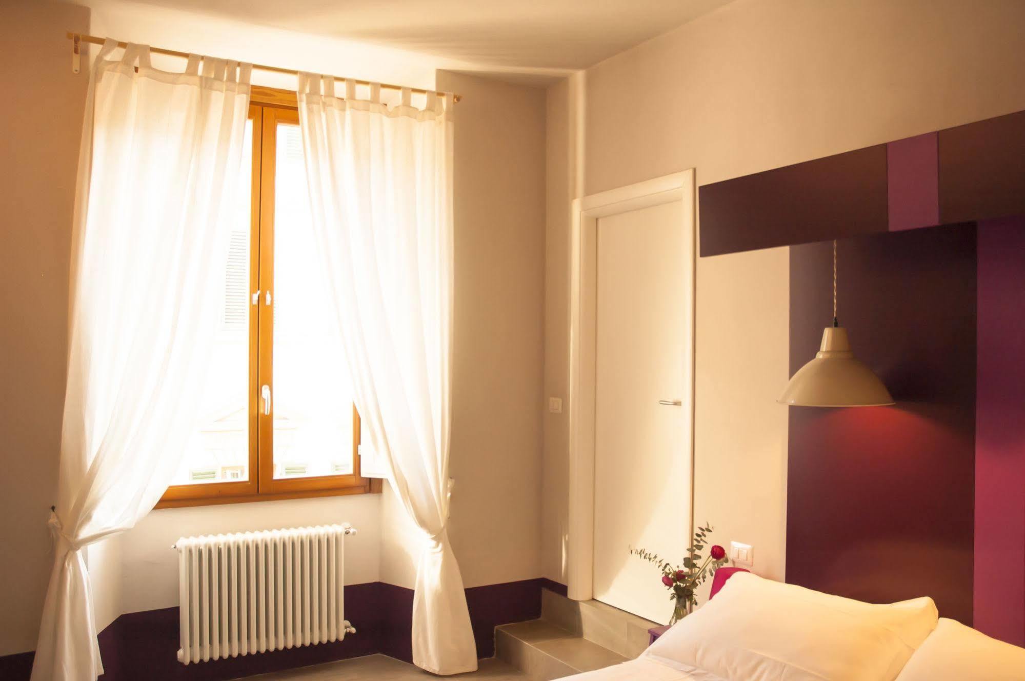 Hotel Colomba ฟลอเรนซ์ ภายนอก รูปภาพ